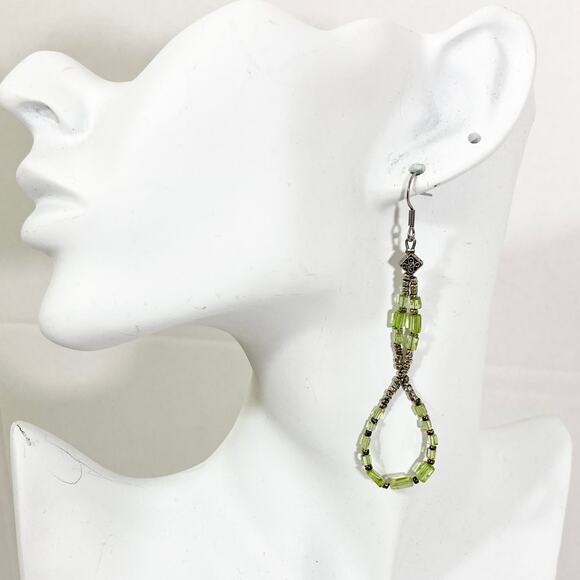 Peridot green glass dangle earrings, Rectangular glass beads, silver tone beads - Picture 1 of 4